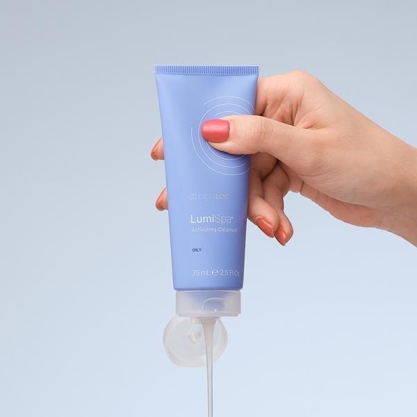 Nu Skin Kit ageLOC® LumiSpa iO para piel grasa con Ideal Eyes POL - NewSkinShop